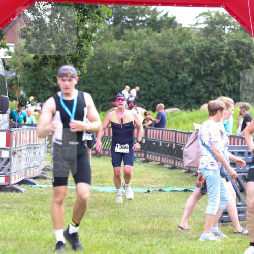 21.06.2026 - 29. Vierlanden-Triathlon Andreas Tolksdorf http://msf.ph/oto/9914568 21.06.2026 11:26:35 Ziel 536, 564, 1356 meine-sportfotos.de