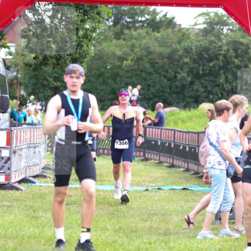21.06.2026 - 29. Vierlanden-Triathlon Andreas Tolksdorf http://msf.ph/oto/9914571 21.06.2026 11:26:35 Ziel 536, 564, 1356 meine-sportfotos.de