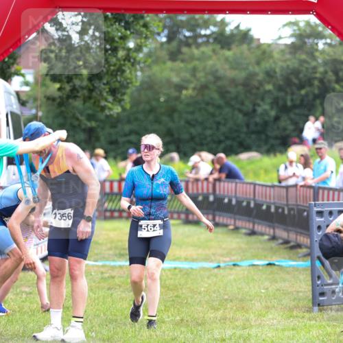 21.06.2026 - 29. Vierlanden-Triathlon Andreas Tolksdorf http://msf.ph/oto/9914578 21.06.2026 11:26:40 Ziel 536, 564, 1356 meine-sportfotos.de