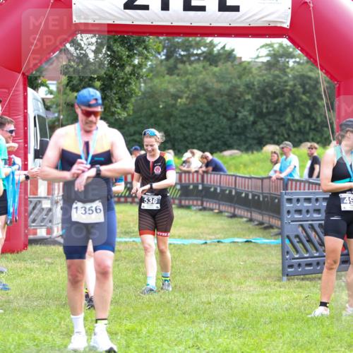 21.06.2026 - 29. Vierlanden-Triathlon Andreas Tolksdorf http://msf.ph/oto/9914599 21.06.2026 11:26:45 Ziel 480, 526, 536 meine-sportfotos.de