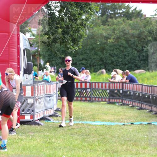 21.06.2026 - 29. Vierlanden-Triathlon Andreas Tolksdorf http://msf.ph/oto/9914613 21.06.2026 11:26:57 Ziel 353, 480, 526 meine-sportfotos.de