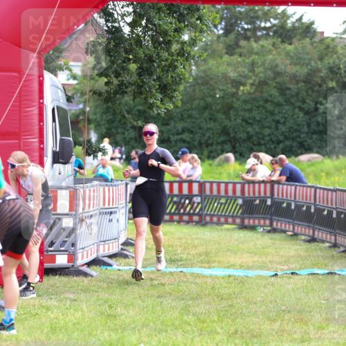 21.06.2026 - 29. Vierlanden-Triathlon Andreas Tolksdorf http://msf.ph/oto/9914614 21.06.2026 11:26:57 Ziel 353, 480, 526 meine-sportfotos.de
