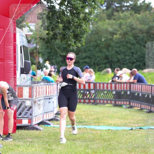 21.06.2026 - 29. Vierlanden-Triathlon Andreas Tolksdorf http://msf.ph/oto/9914617 21.06.2026 11:26:58 Ziel 353, 480, 526 meine-sportfotos.de
