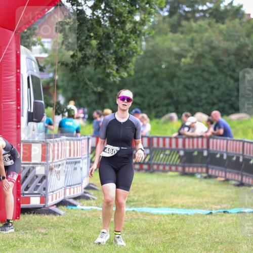 21.06.2026 - 29. Vierlanden-Triathlon Andreas Tolksdorf http://msf.ph/oto/9914628 21.06.2026 11:26:58 Ziel 353, 480, 526 meine-sportfotos.de