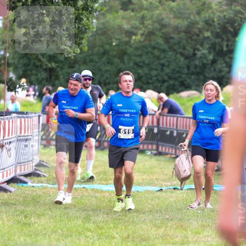 21.06.2026 - 29. Vierlanden-Triathlon Andreas Tolksdorf http://msf.ph/oto/9914653 21.06.2026 11:27:25 Ziel 442, 521, 619 meine-sportfotos.de