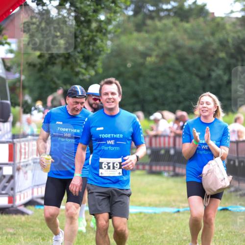 21.06.2026 - 29. Vierlanden-Triathlon Andreas Tolksdorf http://msf.ph/oto/9914663 21.06.2026 11:27:27 Ziel 442, 521, 619 meine-sportfotos.de