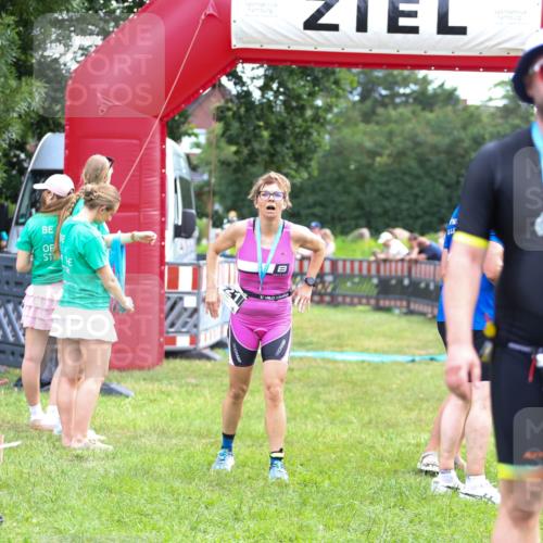 21.06.2026 - 29. Vierlanden-Triathlon Andreas Tolksdorf http://msf.ph/oto/9914680 21.06.2026 11:27:41 Ziel 396 meine-sportfotos.de