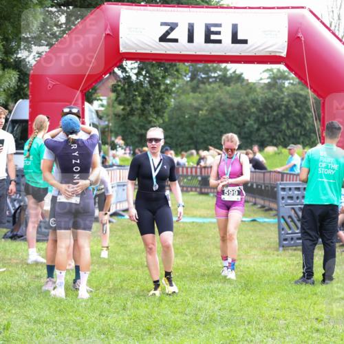 21.06.2026 - 29. Vierlanden-Triathlon Andreas Tolksdorf http://msf.ph/oto/9914743 21.06.2026 11:28:26 Ziel 401, 540 meine-sportfotos.de