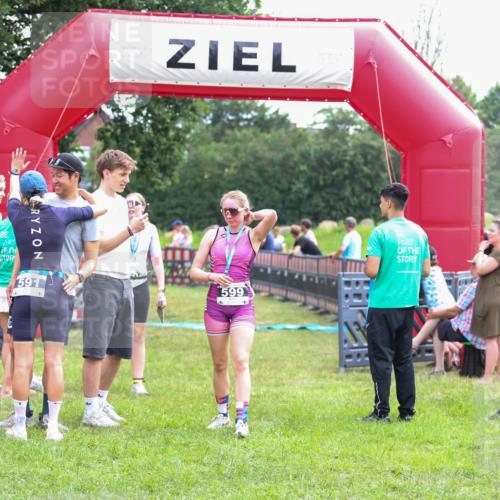 21.06.2026 - 29. Vierlanden-Triathlon Andreas Tolksdorf http://msf.ph/oto/9914754 21.06.2026 11:28:29 Ziel 401, 540 meine-sportfotos.de