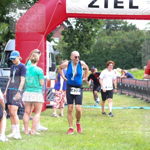 21.06.2026 - 29. Vierlanden-Triathlon Andreas Tolksdorf http://msf.ph/oto/9914805 21.06.2026 11:29:30 Ziel 81, 623 meine-sportfotos.de