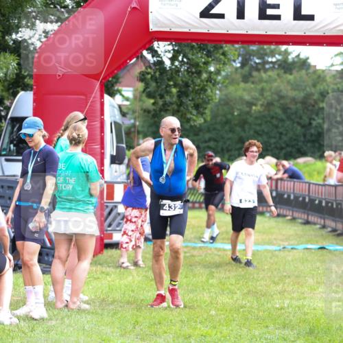 21.06.2026 - 29. Vierlanden-Triathlon Andreas Tolksdorf http://msf.ph/oto/9914807 21.06.2026 11:29:30 Ziel 81, 623 meine-sportfotos.de