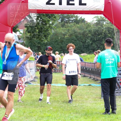 21.06.2026 - 29. Vierlanden-Triathlon Andreas Tolksdorf http://msf.ph/oto/9914822 21.06.2026 11:29:34 Ziel 81 meine-sportfotos.de