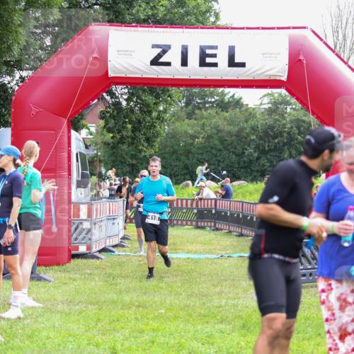 21.06.2026 - 29. Vierlanden-Triathlon Andreas Tolksdorf http://msf.ph/oto/9914846 21.06.2026 11:29:53 Ziel 404, 418, 530, 545 meine-sportfotos.de
