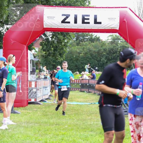 21.06.2026 - 29. Vierlanden-Triathlon Andreas Tolksdorf http://msf.ph/oto/9914853 21.06.2026 11:29:53 Ziel 404, 418, 530, 545 meine-sportfotos.de