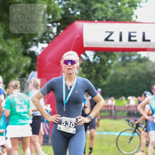 21.06.2026 - 29. Vierlanden-Triathlon Andreas Tolksdorf http://msf.ph/oto/9914877 21.06.2026 11:30:05 Ziel 406, 614 meine-sportfotos.de