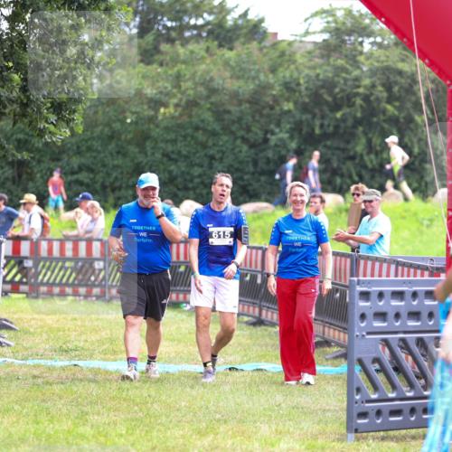 21.06.2026 - 29. Vierlanden-Triathlon Andreas Tolksdorf http://msf.ph/oto/9914912 21.06.2026 11:30:53 Ziel 615 meine-sportfotos.de