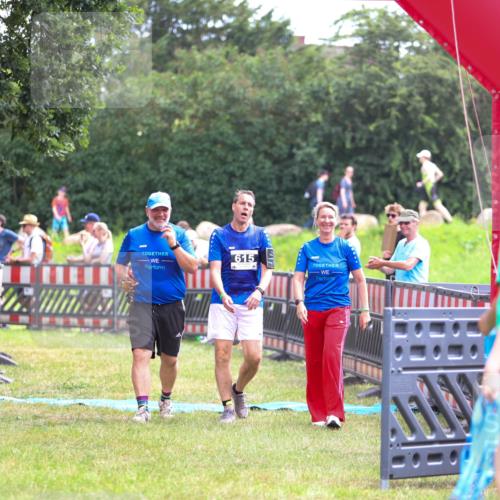 21.06.2026 - 29. Vierlanden-Triathlon Andreas Tolksdorf http://msf.ph/oto/9914913 21.06.2026 11:30:54 Ziel 615 meine-sportfotos.de