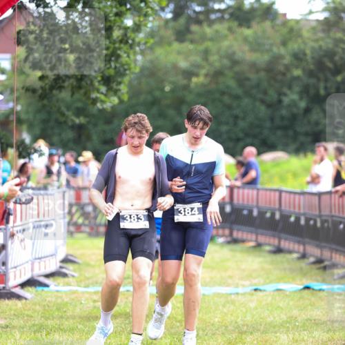 21.06.2026 - 29. Vierlanden-Triathlon Andreas Tolksdorf http://msf.ph/oto/9914935 21.06.2026 11:31:09 Ziel 338, 616, 622 meine-sportfotos.de