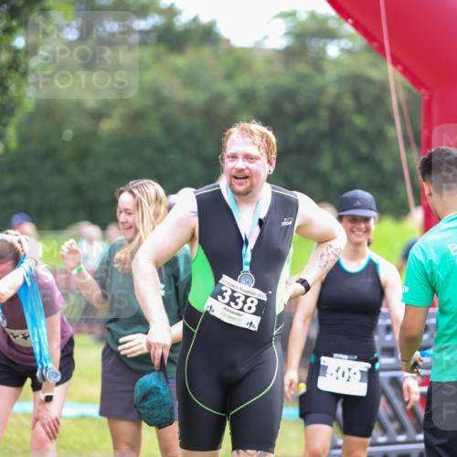 21.06.2026 - 29. Vierlanden-Triathlon Andreas Tolksdorf http://msf.ph/oto/9914946 21.06.2026 11:31:28 Ziel 552 meine-sportfotos.de