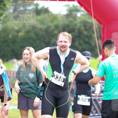 21.06.2026 - 29. Vierlanden-Triathlon Andreas Tolksdorf http://msf.ph/oto/9914950 21.06.2026 11:31:28 Ziel 552 meine-sportfotos.de