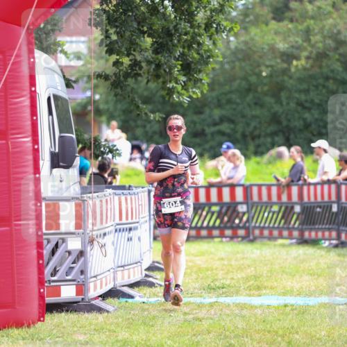 21.06.2026 - 29. Vierlanden-Triathlon Andreas Tolksdorf http://msf.ph/oto/9914956 21.06.2026 11:31:53 Ziel 604 meine-sportfotos.de