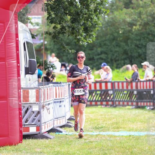 21.06.2026 - 29. Vierlanden-Triathlon Andreas Tolksdorf http://msf.ph/oto/9914957 21.06.2026 11:31:53 Ziel 604 meine-sportfotos.de