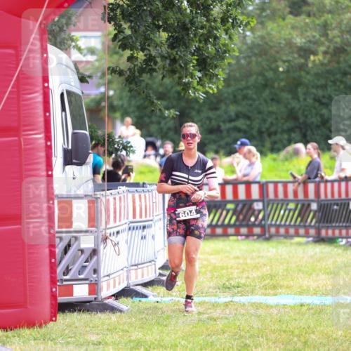 21.06.2026 - 29. Vierlanden-Triathlon Andreas Tolksdorf http://msf.ph/oto/9914959 21.06.2026 11:31:54 Ziel 604 meine-sportfotos.de