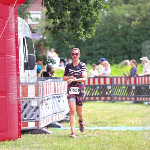 21.06.2026 - 29. Vierlanden-Triathlon Andreas Tolksdorf http://msf.ph/oto/9914963 21.06.2026 11:31:54 Ziel 604 meine-sportfotos.de