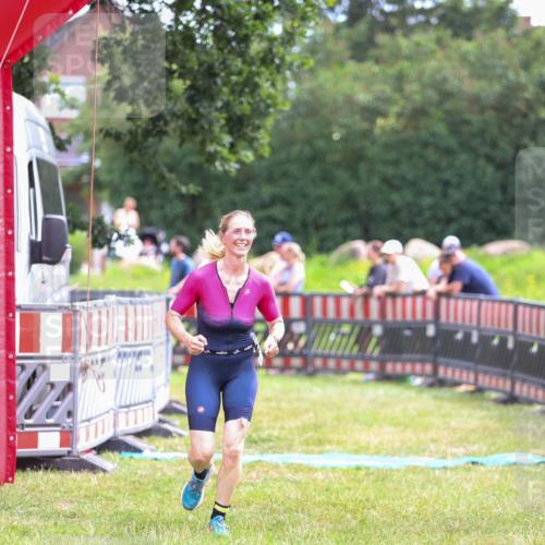 21.06.2026 - 29. Vierlanden-Triathlon Andreas Tolksdorf http://msf.ph/oto/9914980 21.06.2026 11:32:13 Ziel 403, 581 meine-sportfotos.de