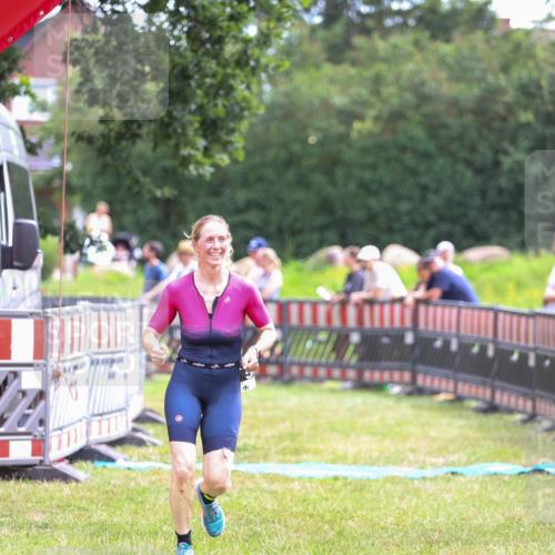 21.06.2026 - 29. Vierlanden-Triathlon Andreas Tolksdorf http://msf.ph/oto/9914987 21.06.2026 11:32:13 Ziel 403, 581 meine-sportfotos.de