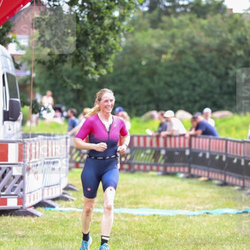 21.06.2026 - 29. Vierlanden-Triathlon Andreas Tolksdorf http://msf.ph/oto/9914990 21.06.2026 11:32:13 Ziel 403, 581 meine-sportfotos.de