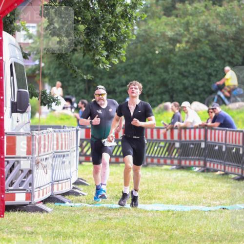21.06.2026 - 29. Vierlanden-Triathlon Andreas Tolksdorf http://msf.ph/oto/9915003 21.06.2026 11:32:22 Ziel 403 meine-sportfotos.de
