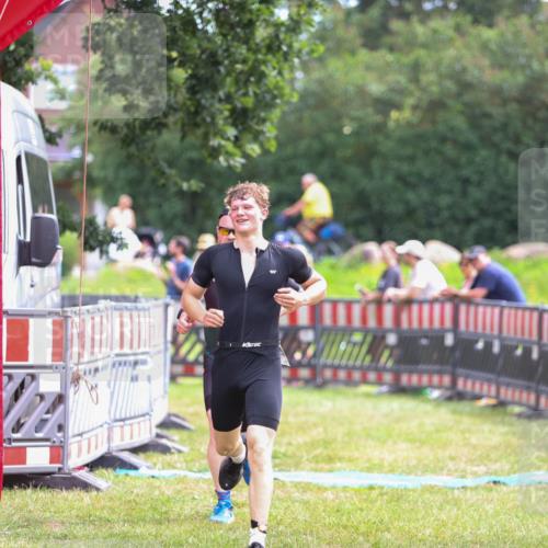 21.06.2026 - 29. Vierlanden-Triathlon Andreas Tolksdorf http://msf.ph/oto/9915009 21.06.2026 11:32:23 Ziel 403 meine-sportfotos.de