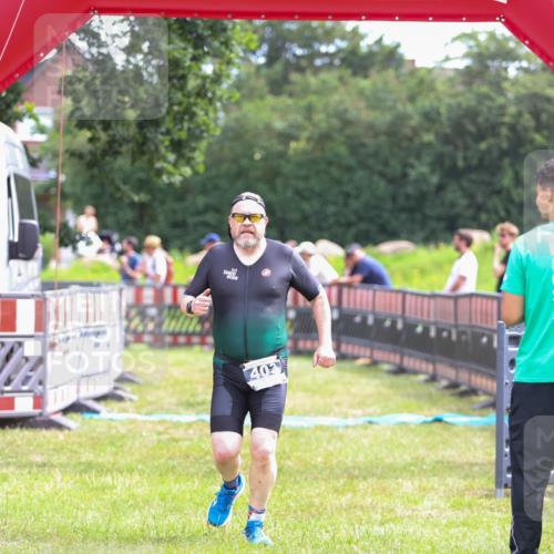 21.06.2026 - 29. Vierlanden-Triathlon Andreas Tolksdorf http://msf.ph/oto/9915013 21.06.2026 11:32:25 Ziel 304, 403 meine-sportfotos.de