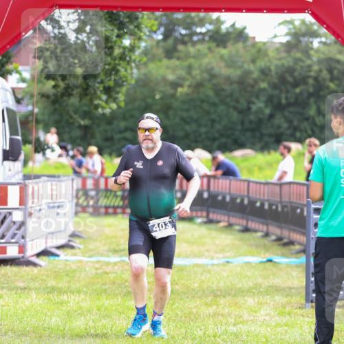 21.06.2026 - 29. Vierlanden-Triathlon Andreas Tolksdorf http://msf.ph/oto/9915015 21.06.2026 11:32:25 Ziel 304, 403 meine-sportfotos.de