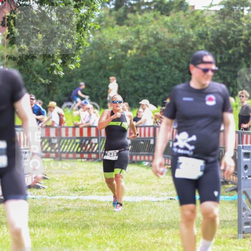 21.06.2026 - 29. Vierlanden-Triathlon Andreas Tolksdorf http://msf.ph/oto/9915036 21.06.2026 11:33:02 Ziel 325, 458, 549 meine-sportfotos.de