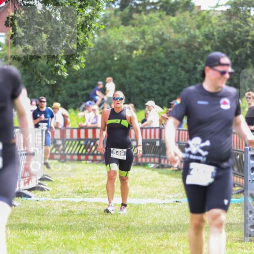 21.06.2026 - 29. Vierlanden-Triathlon Andreas Tolksdorf http://msf.ph/oto/9915040 21.06.2026 11:33:02 Ziel 325, 458, 549 meine-sportfotos.de