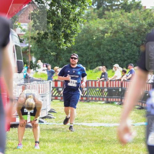 21.06.2026 - 29. Vierlanden-Triathlon Andreas Tolksdorf http://msf.ph/oto/9915057 21.06.2026 11:33:08 Ziel 325 meine-sportfotos.de