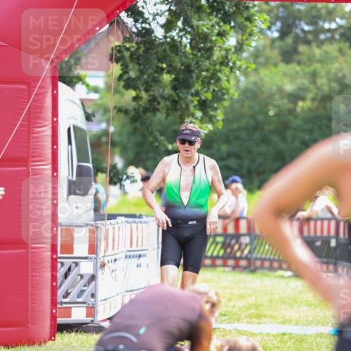 21.06.2026 - 29. Vierlanden-Triathlon Andreas Tolksdorf http://msf.ph/oto/9915072 21.06.2026 11:33:44 Ziel 423, 585 meine-sportfotos.de