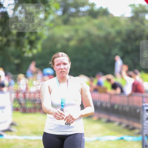 21.06.2026 - 29. Vierlanden-Triathlon Andreas Tolksdorf http://msf.ph/oto/9915082 21.06.2026 11:34:03 Ziel 330, 488 meine-sportfotos.de