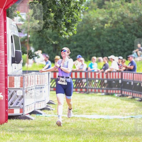 21.06.2026 - 29. Vierlanden-Triathlon Andreas Tolksdorf http://msf.ph/oto/9915092 21.06.2026 11:34:20 Ziel 575 meine-sportfotos.de