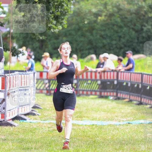 21.06.2026 - 29. Vierlanden-Triathlon Andreas Tolksdorf http://msf.ph/oto/9915101 21.06.2026 11:34:34 Ziel 506, 572 meine-sportfotos.de