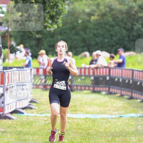 21.06.2026 - 29. Vierlanden-Triathlon Andreas Tolksdorf http://msf.ph/oto/9915105 21.06.2026 11:34:34 Ziel 506, 572 meine-sportfotos.de