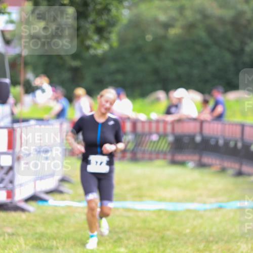 21.06.2026 - 29. Vierlanden-Triathlon Andreas Tolksdorf http://msf.ph/oto/9915114 21.06.2026 11:34:42 Ziel 561, 572, 608 meine-sportfotos.de