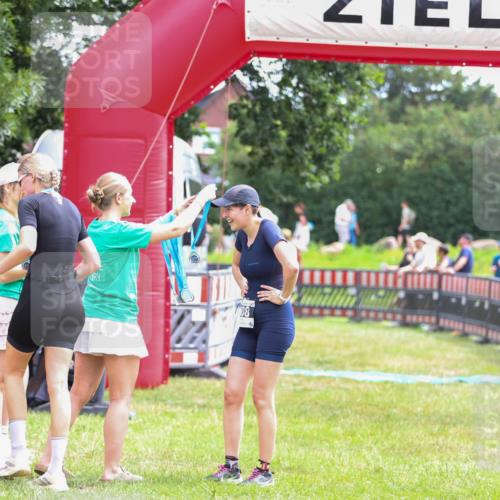 21.06.2026 - 29. Vierlanden-Triathlon Andreas Tolksdorf http://msf.ph/oto/9915121 21.06.2026 11:34:59 Ziel 618 meine-sportfotos.de