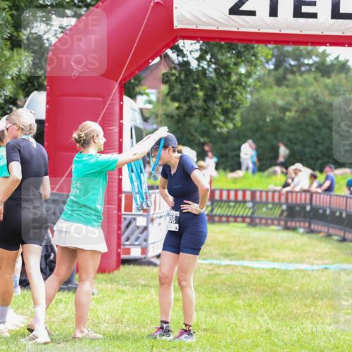 21.06.2026 - 29. Vierlanden-Triathlon Andreas Tolksdorf http://msf.ph/oto/9915125 21.06.2026 11:34:59 Ziel 618 meine-sportfotos.de