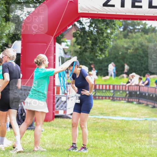21.06.2026 - 29. Vierlanden-Triathlon Andreas Tolksdorf http://msf.ph/oto/9915126 21.06.2026 11:34:59 Ziel 618 meine-sportfotos.de