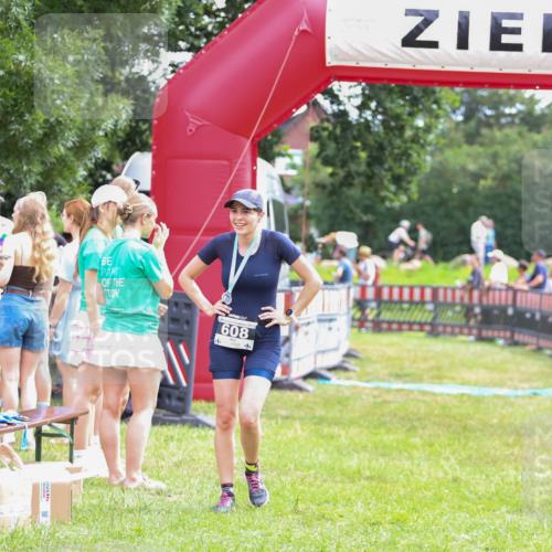 21.06.2026 - 29. Vierlanden-Triathlon Andreas Tolksdorf http://msf.ph/oto/9915140 21.06.2026 11:35:01 Ziel 606, 618 meine-sportfotos.de
