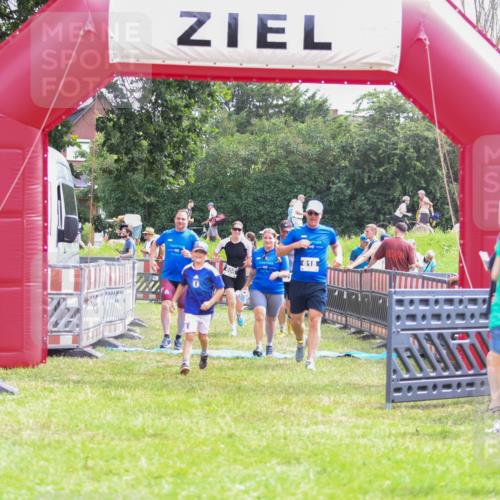 21.06.2026 - 29. Vierlanden-Triathlon Andreas Tolksdorf http://msf.ph/oto/9915141 21.06.2026 11:35:10 Ziel 438, 606, 618 meine-sportfotos.de