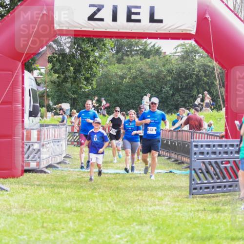 21.06.2026 - 29. Vierlanden-Triathlon Andreas Tolksdorf http://msf.ph/oto/9915142 21.06.2026 11:35:10 Ziel 438, 606, 618 meine-sportfotos.de